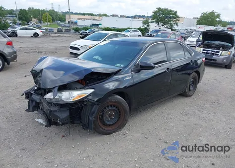 2015 Toyota Camry Hybrid Le z USA, uszkodzony, nr VIN 4T1BD1FKXFU157852